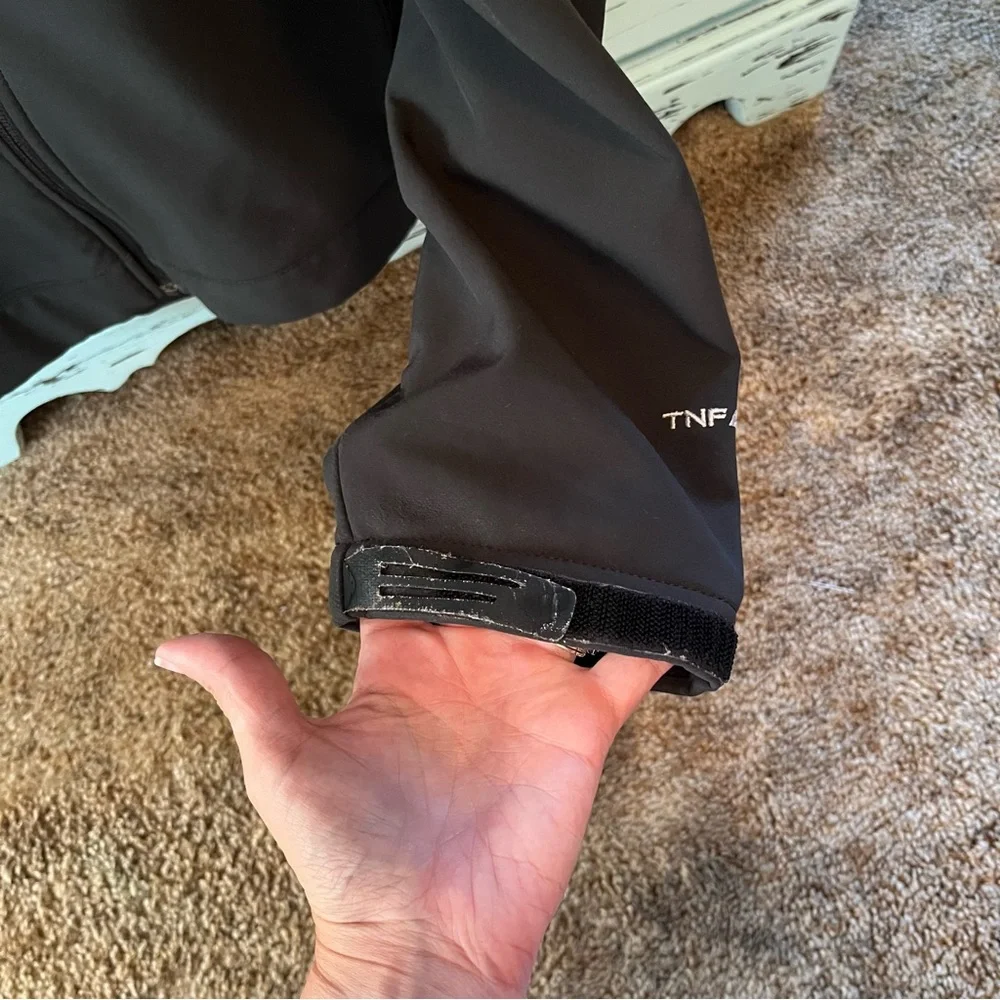 The North Face Men's TNF Apex Black Jacket. Size XL. - Picture 4 of 8